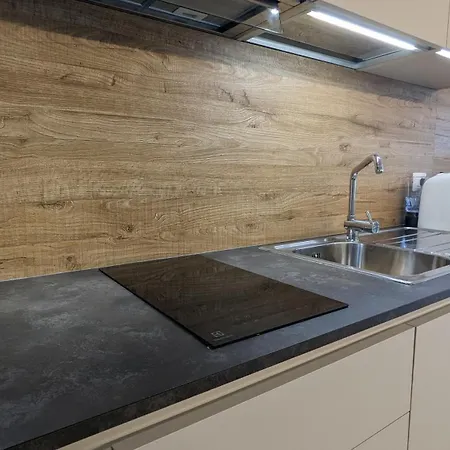 House Of Truelove/mountain Pearl/45 To Verona Apartment